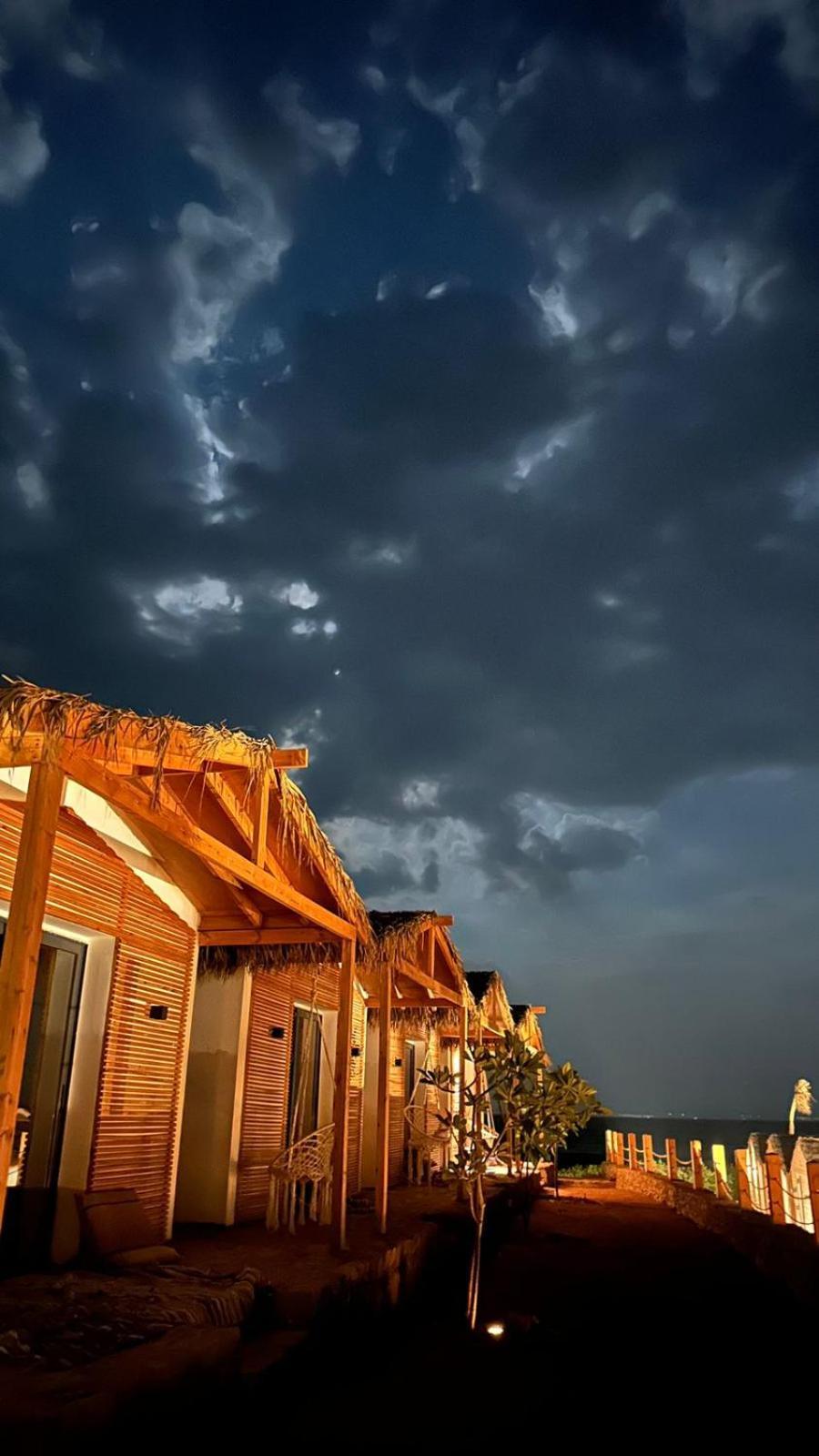 נואייבה Ananda Beach Camp מראה חיצוני תמונה