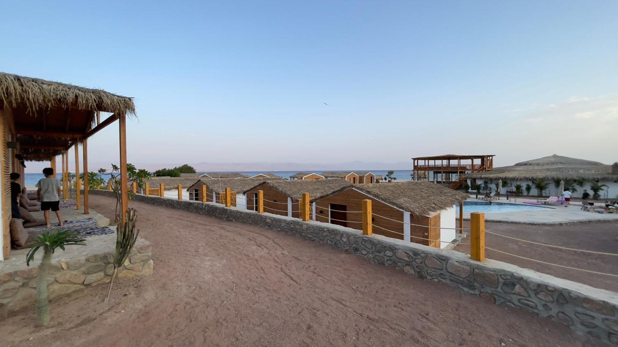 נואייבה Ananda Beach Camp מראה חיצוני תמונה